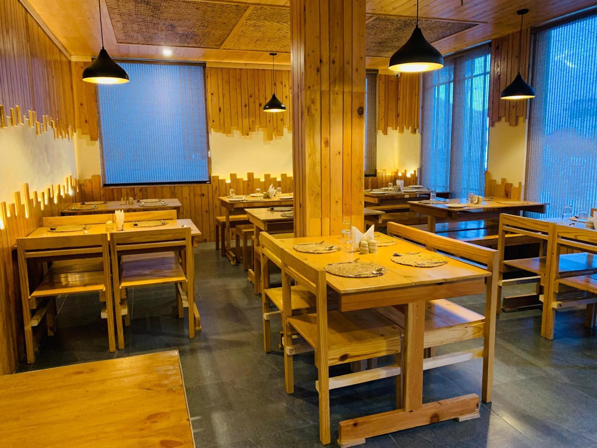 The Bulevar - Whispering Willows Hotel Sissu ภายนอก รูปภาพ