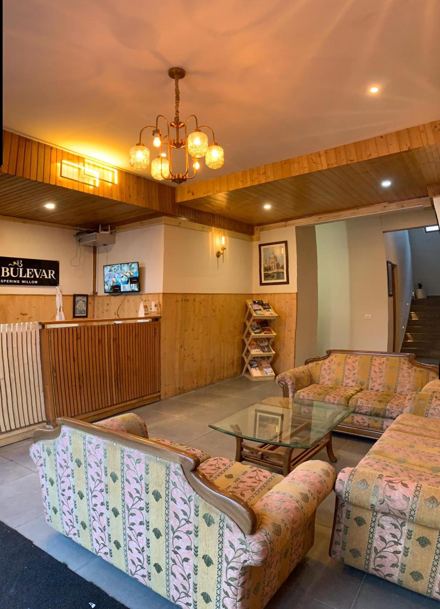 The Bulevar - Whispering Willows Hotel Sissu ภายนอก รูปภาพ