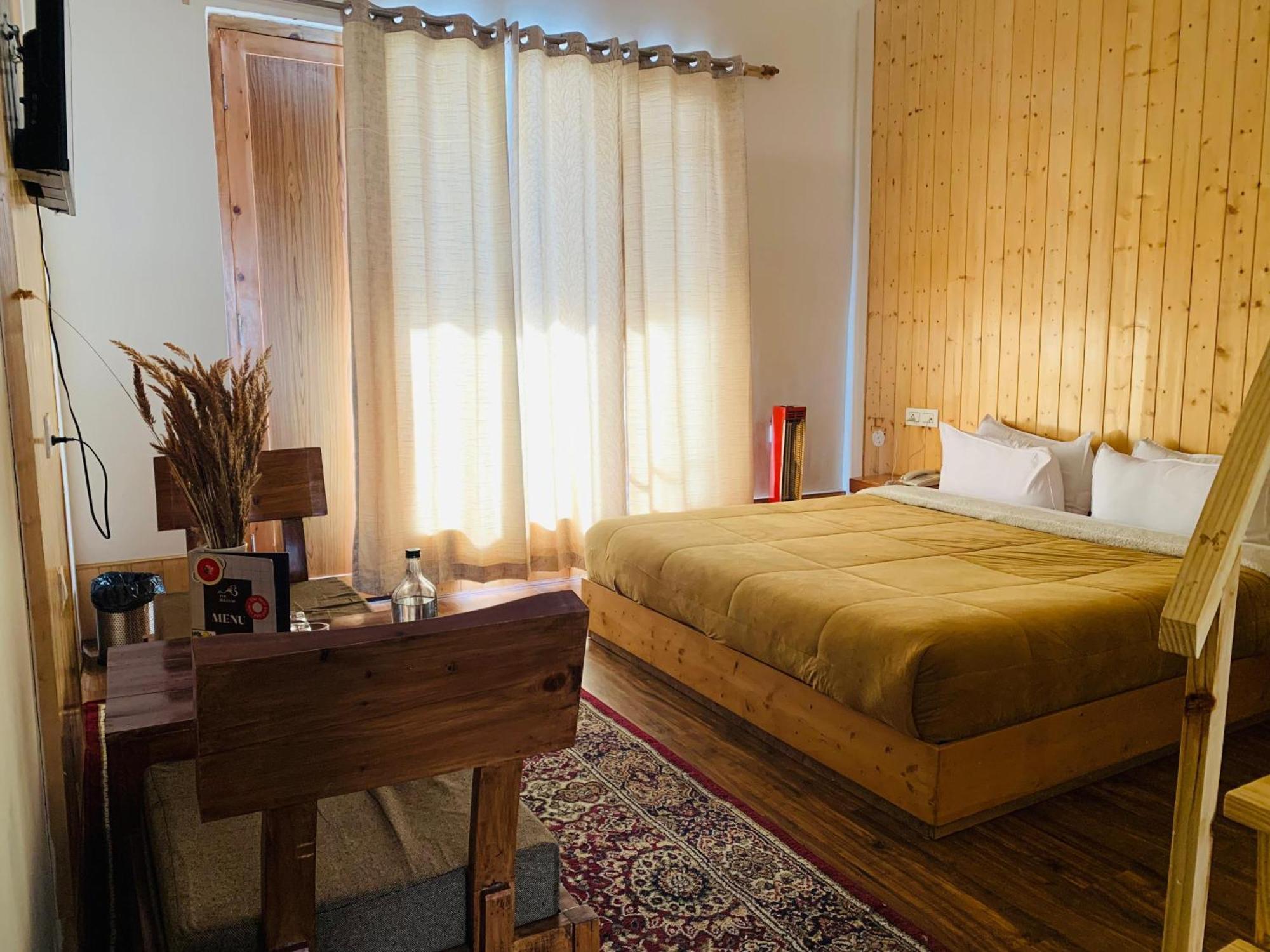 The Bulevar - Whispering Willows Hotel Sissu ภายนอก รูปภาพ