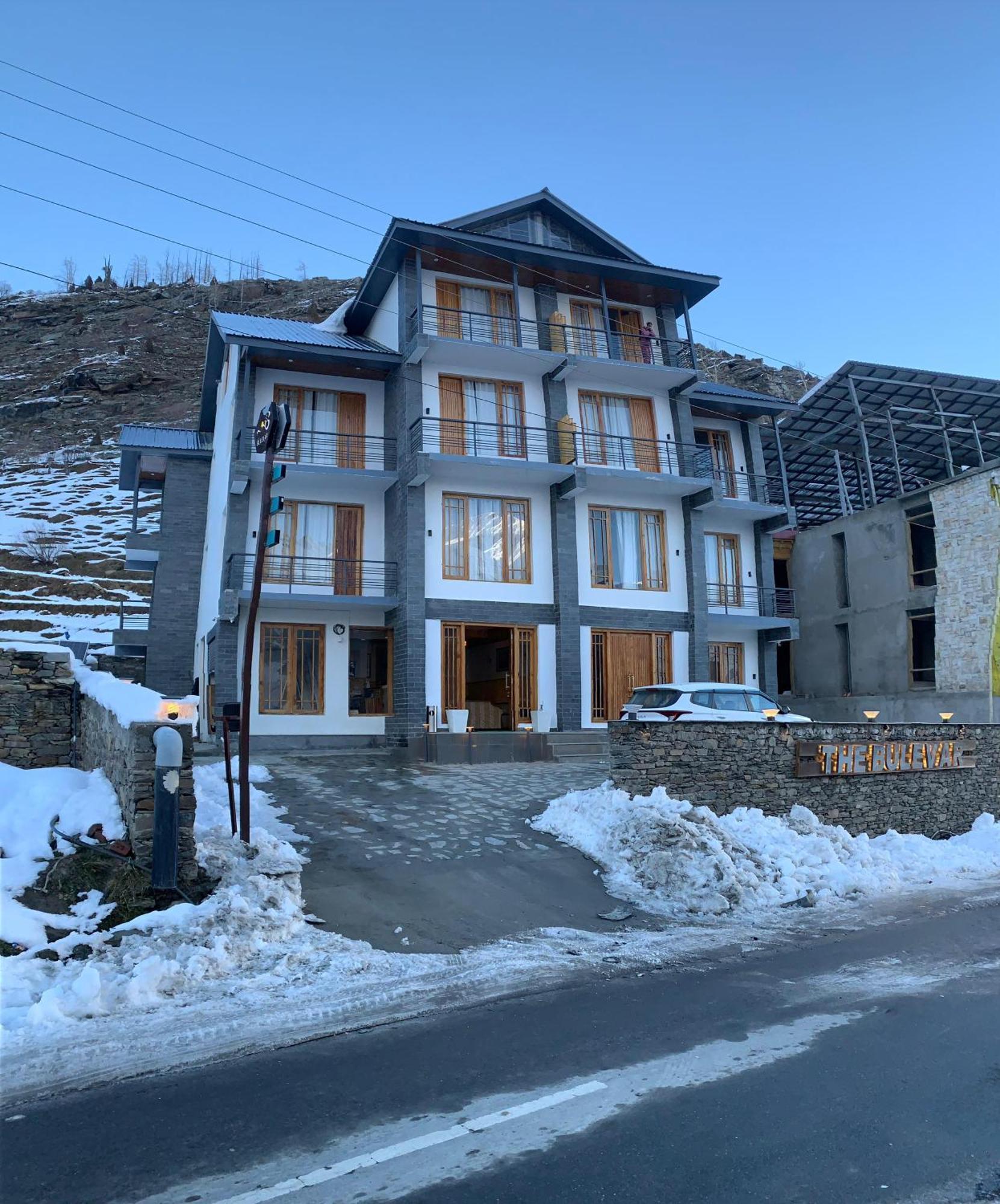 The Bulevar - Whispering Willows Hotel Sissu ภายนอก รูปภาพ